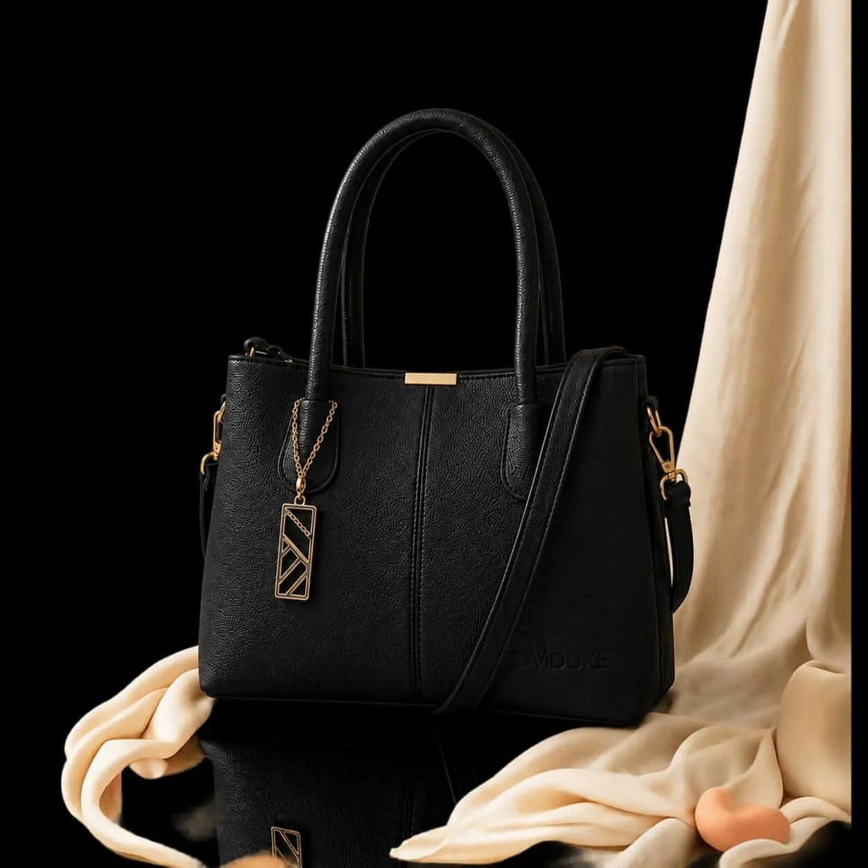 Everyday Elegance Black