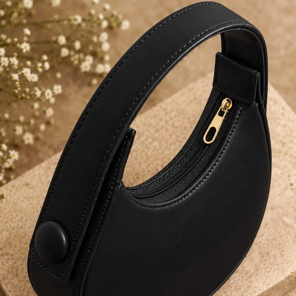 Elara Hobo- Black