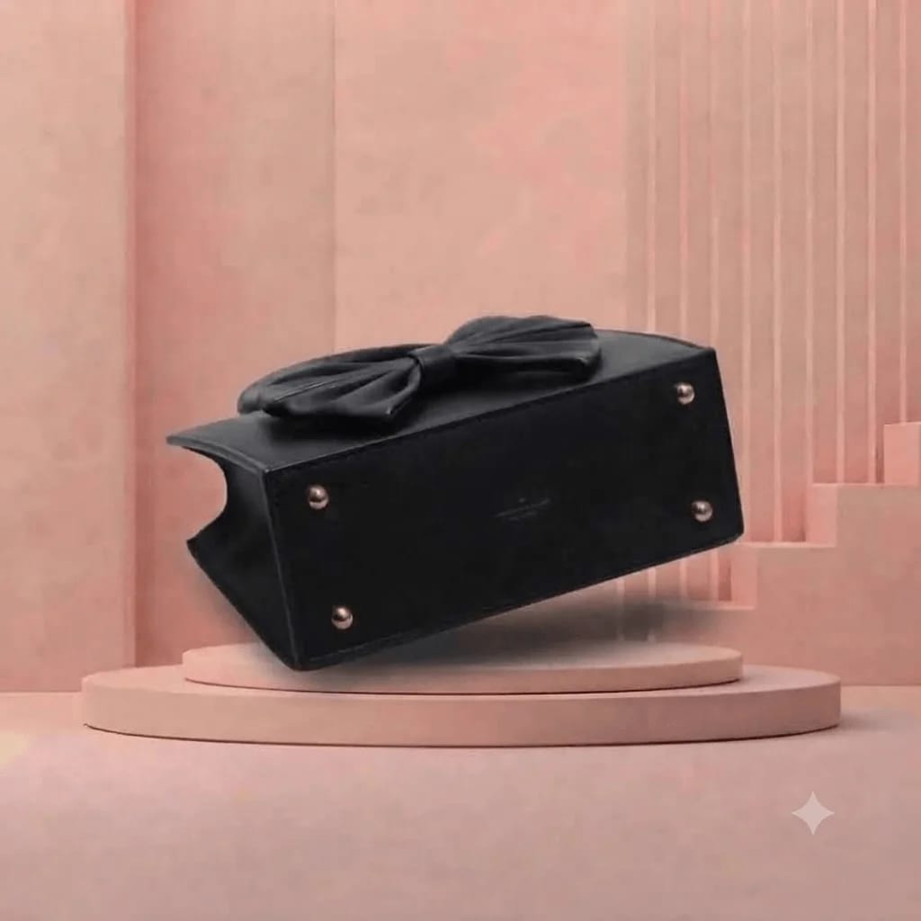 Maison Bow Black